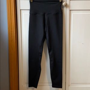 Lululemon Wunder Under 21 inch length- Never Worn